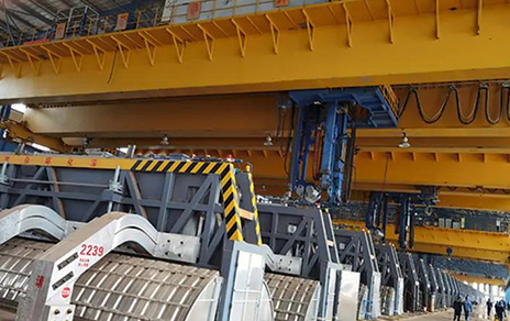 Multifunctional Crane for Electrolytic Aluminum-2